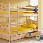 Modèle de lit en bois