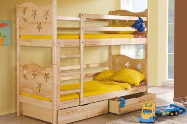 Modèle de lit en bois