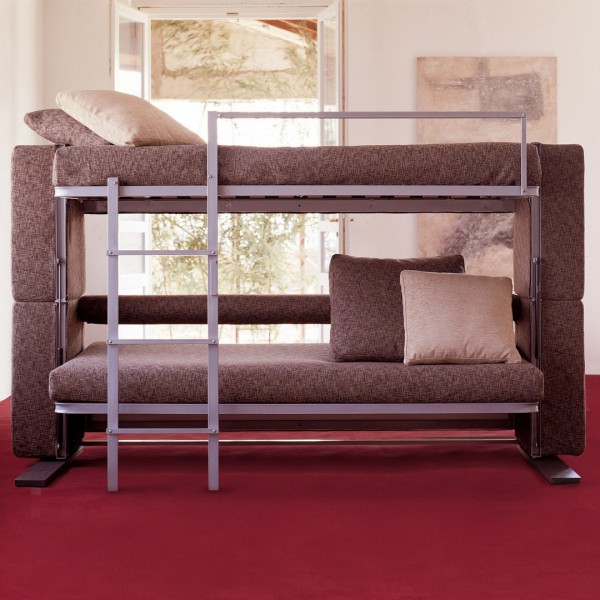 Transformateur de lit d'enfant avec une base en métal