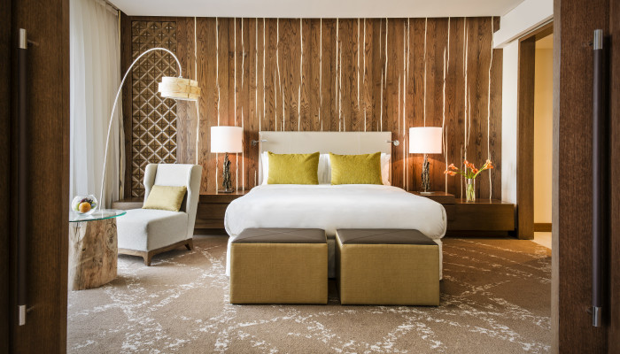 Lit double à l'intérieur