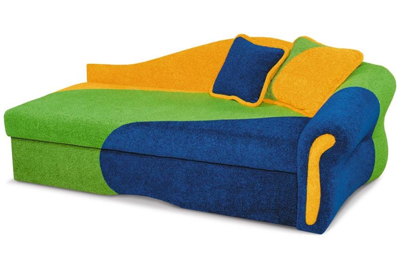 Canapé fonctionnel dans la chambre des enfants