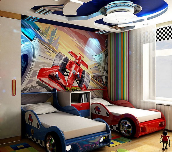 Lits de voiture pour deux garçons