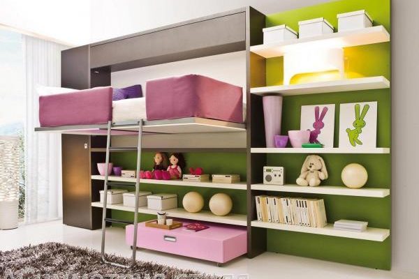 Un lit pliant pour une adolescente