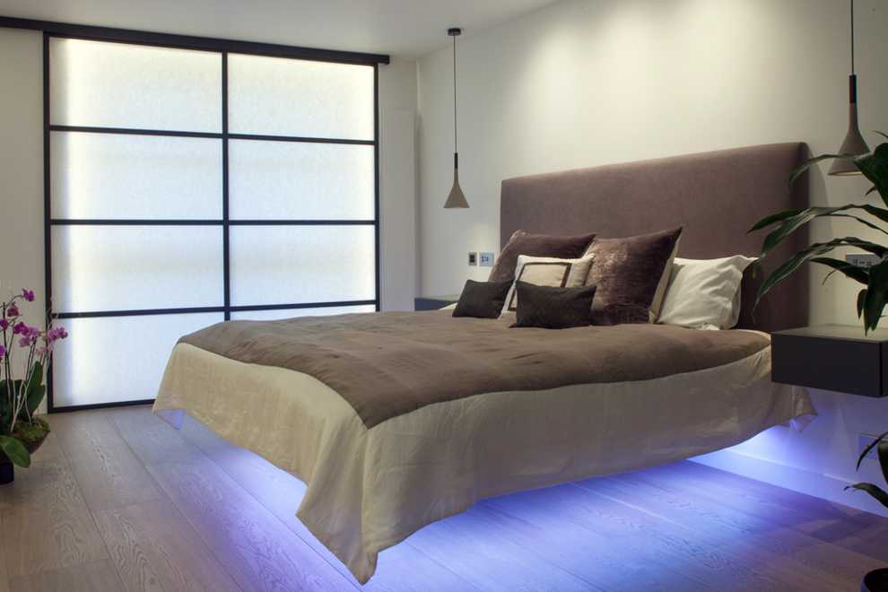 Lit flottant en studio