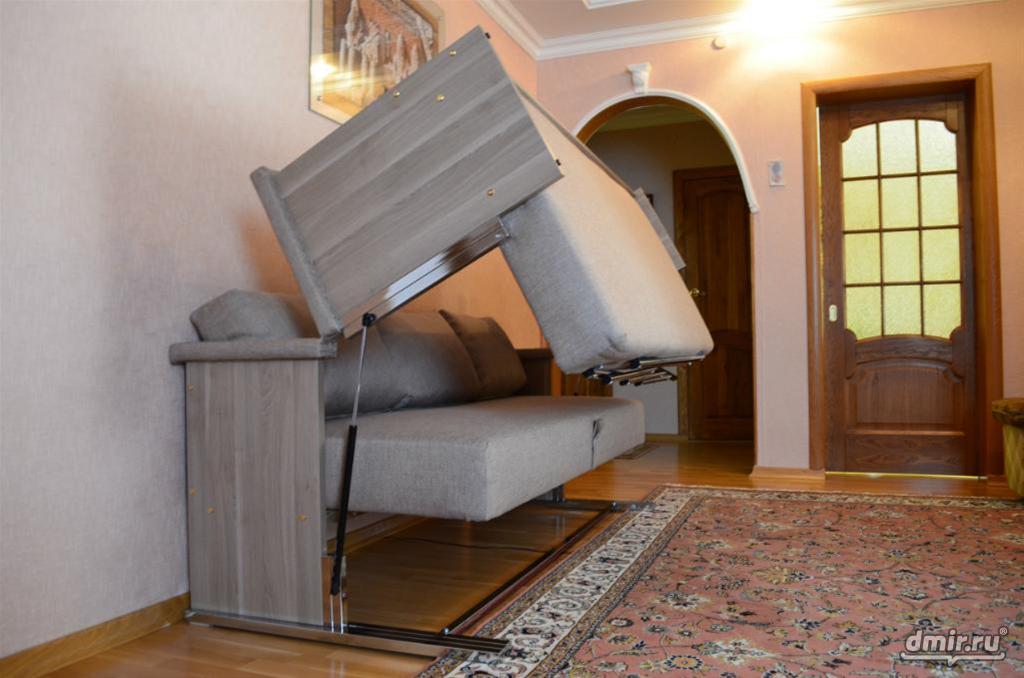 Transformateur pliant sur un lit superposé