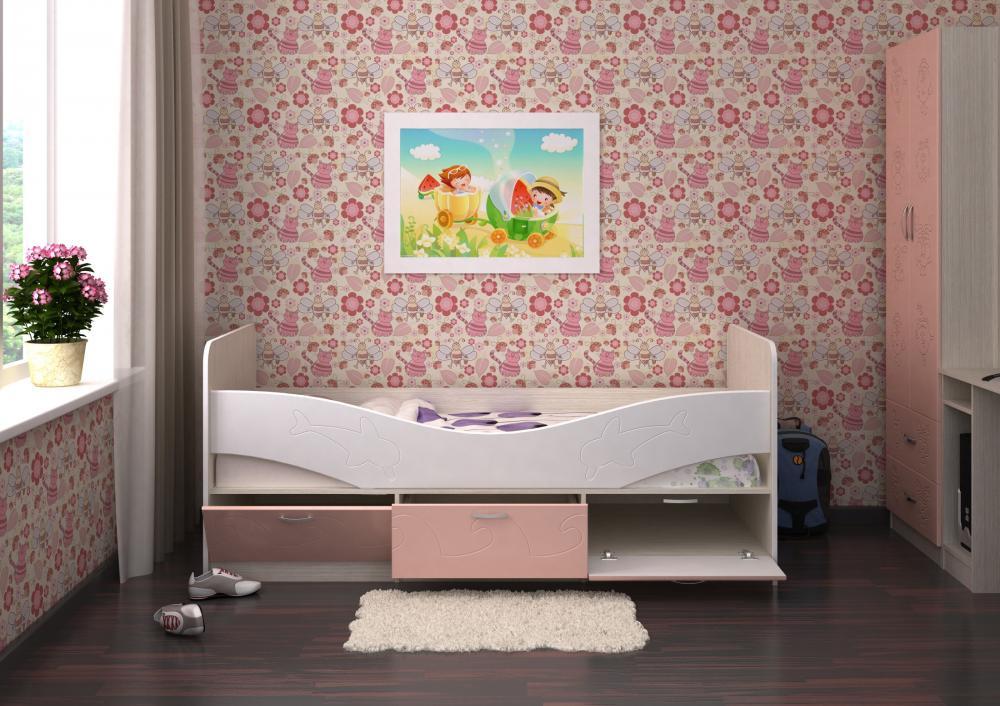 Lit dauphin léger à trois tiroirs