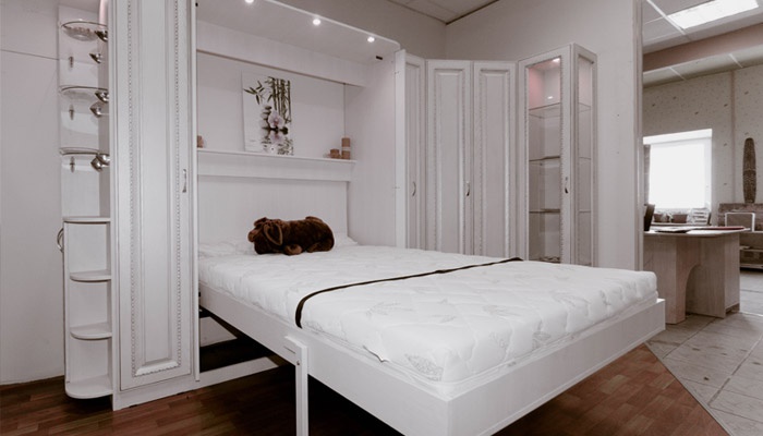 Un lit confortable pour une chambre ou un salon