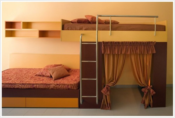 Lit superposé décalé