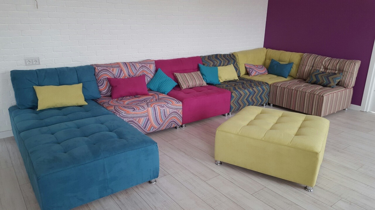 Canapé modulable multicolore