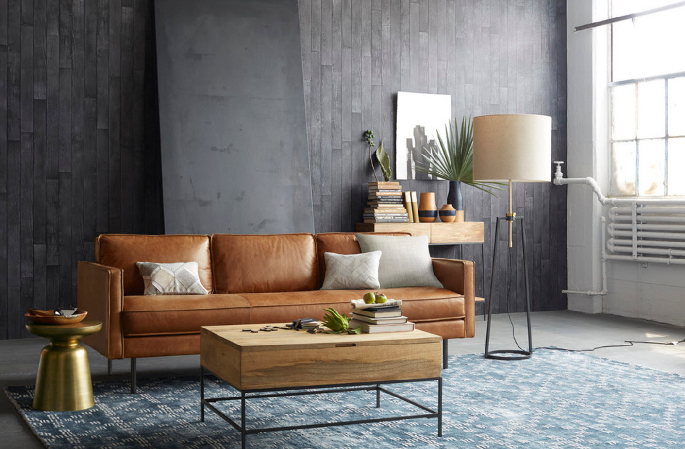 Canapé rouge sur fond gris