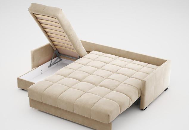 Grand canapé dans le salon