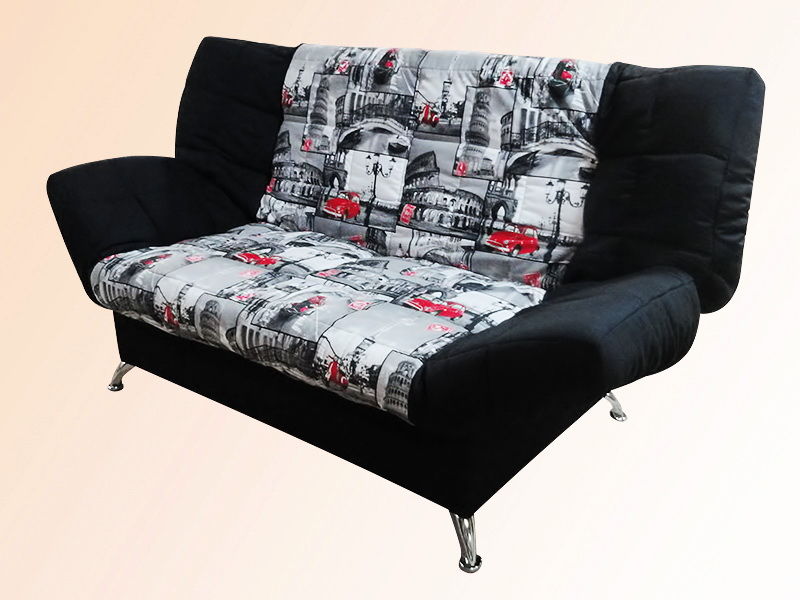 Canapé noir avec un motif