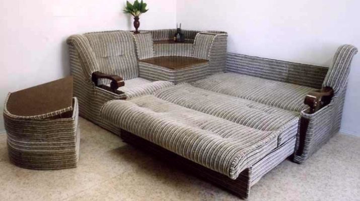 Canapé accordéon à l'intérieur