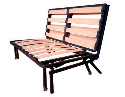 Un cadavre en métal