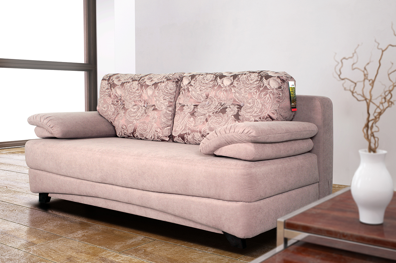 Un petit canapé droit