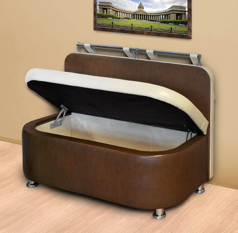 Un charmant canapé deux places pour les réunions de cuisine