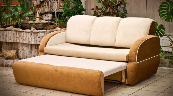 Canapés-lits à l'intérieur