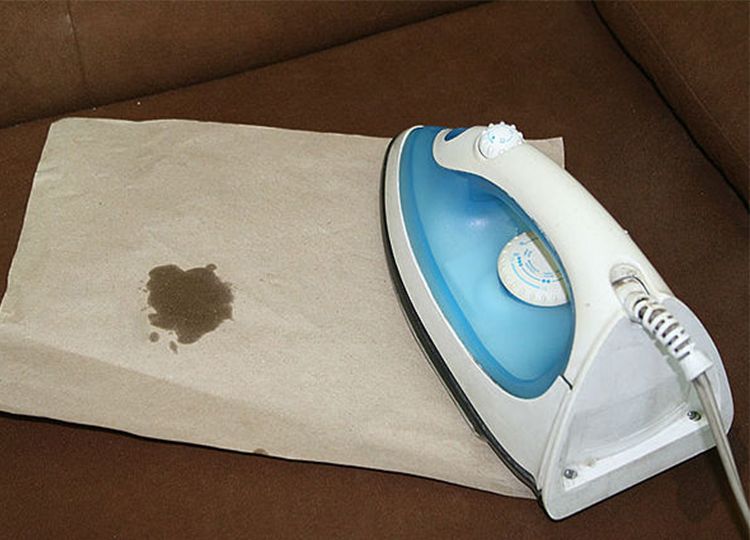 Enlever la cire avec un fer