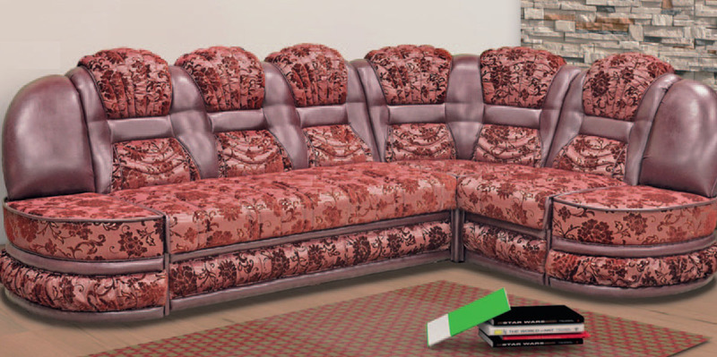 Canapé d'angle à l'intérieur