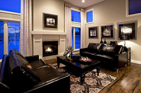 Canapé noir pour l'ameublement