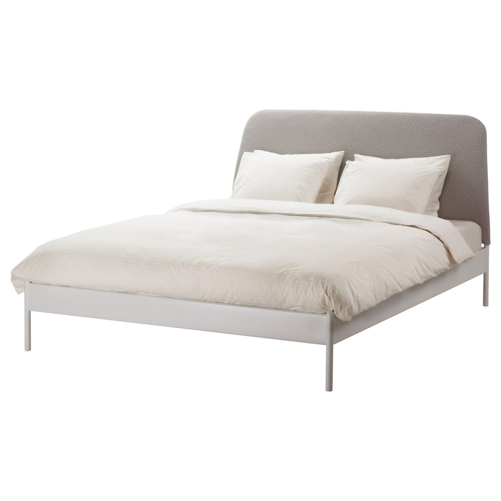 Lit en décoration grise