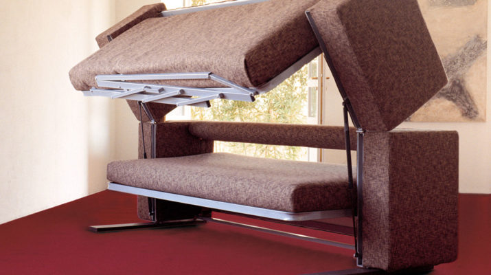 Méthodes de pliage d'un canapé