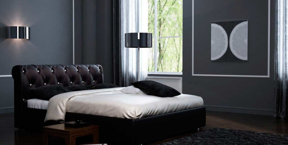 Couleur noire riche sur un lit moderne