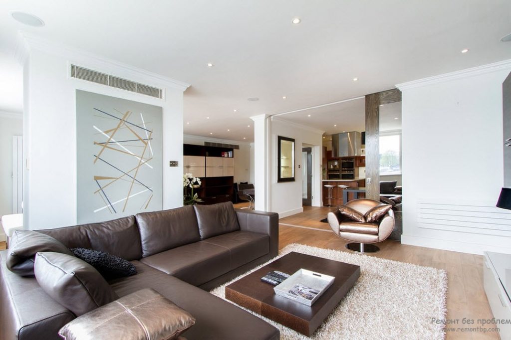 Un exemple de canapé marron dans une couleur agréable