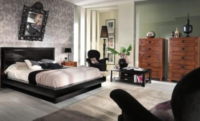 Un exemple de chambre avec un lit noir