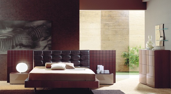 Design de chambre bordeaux moderne