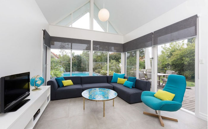 Canapés sombres pour meubles de salon en gris